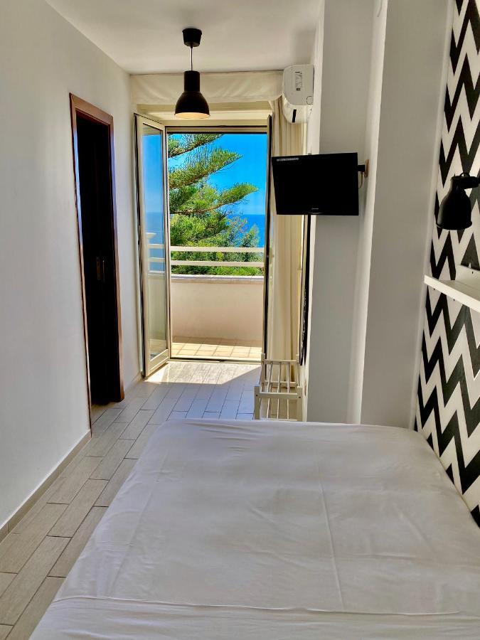 Mini Hotel - Angolo Di Paradiso - Ποτσουόλι Εξωτερικό φωτογραφία