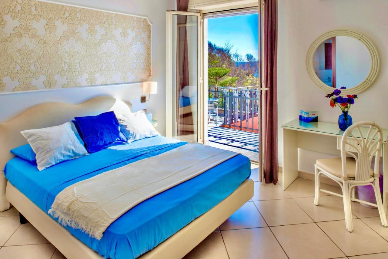 Mini Hotel - Angolo Di Paradiso - Ποτσουόλι Εξωτερικό φωτογραφία