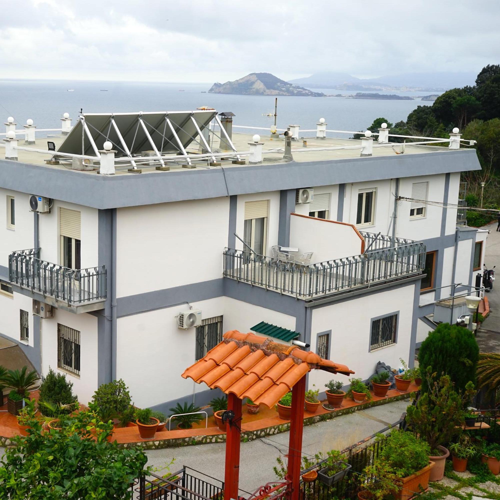 Mini Hotel - Angolo Di Paradiso - Ποτσουόλι Εξωτερικό φωτογραφία