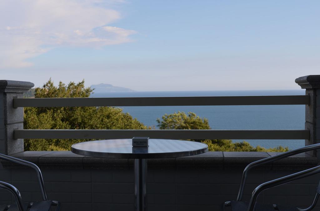 Mini Hotel - Angolo Di Paradiso - Ποτσουόλι Εξωτερικό φωτογραφία