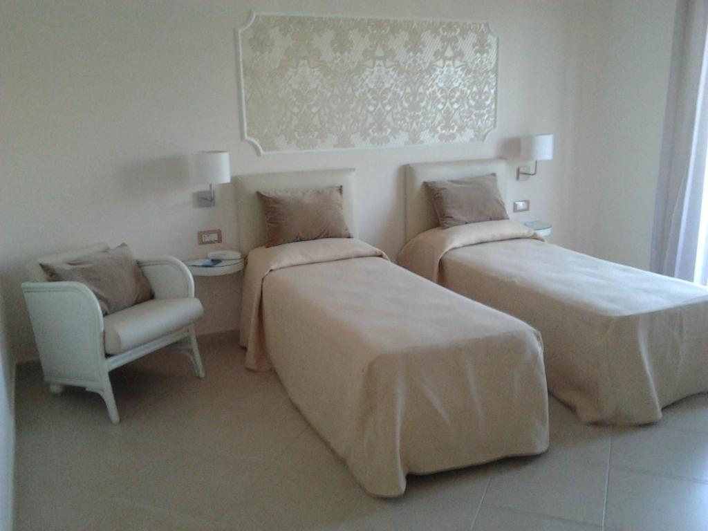 Mini Hotel - Angolo Di Paradiso - Ποτσουόλι Δωμάτιο φωτογραφία