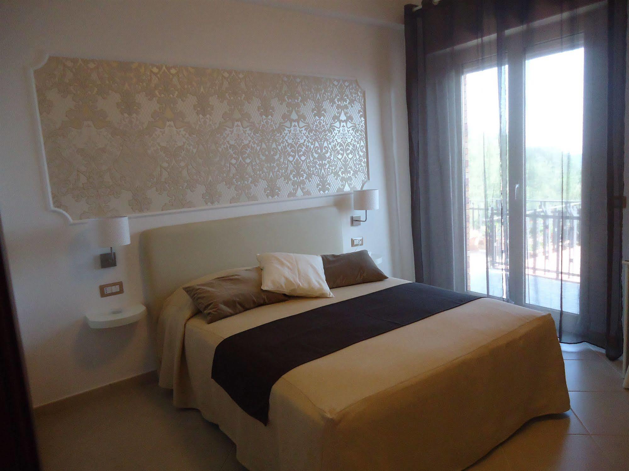 Mini Hotel - Angolo Di Paradiso - Ποτσουόλι Εξωτερικό φωτογραφία