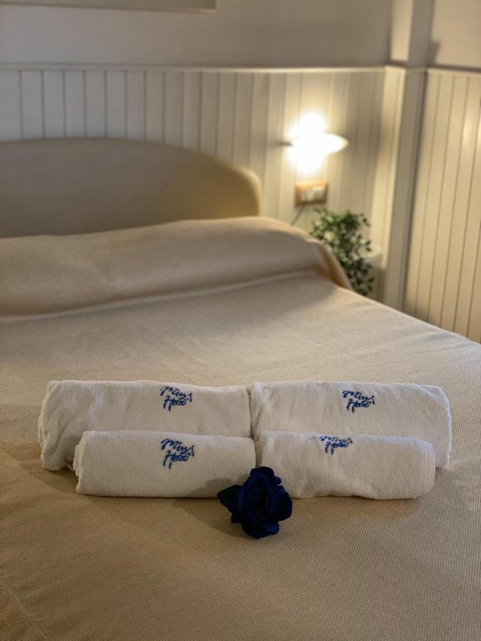 Mini Hotel - Angolo Di Paradiso - Ποτσουόλι Εξωτερικό φωτογραφία